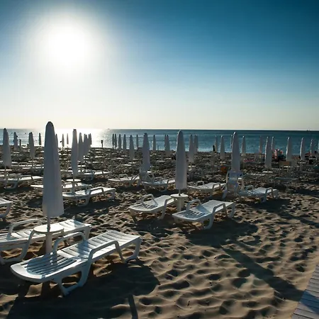 Stella Maris 吉诺萨滨海